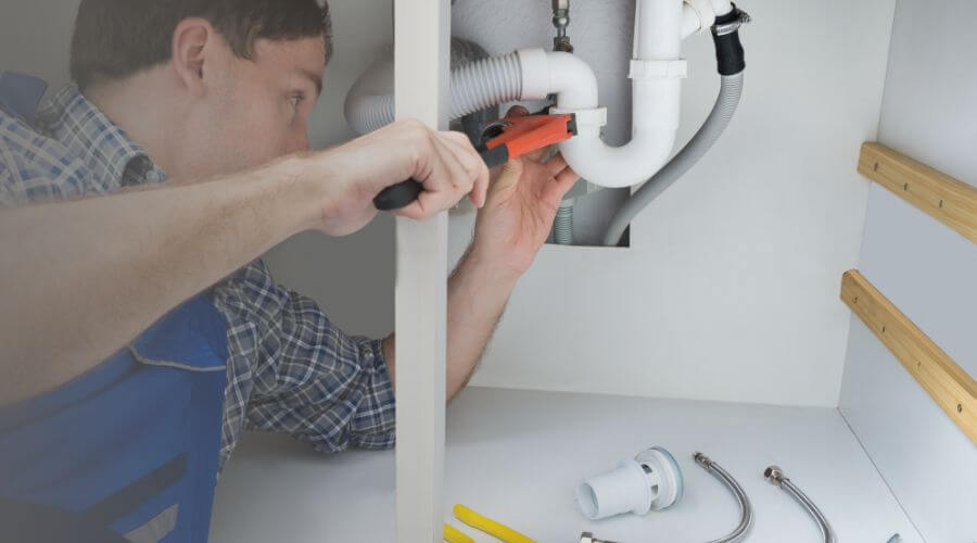 Local water heater installation in Beckemeyer, IL